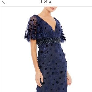 Mac Duggal Floral Appliqué Flutter Sleeve Gown size 6